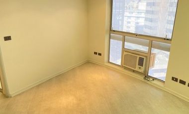 Oficina en Venta en CONSTANERA CENTER/METRTO TOBALABA