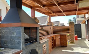 SE VENDE Casa en Condominio CIBELES - Talca
