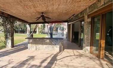 Maravillosa casa con Laguna, lujo y naturaleza