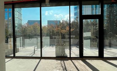 Local Comercial en Arriendo en Boulevard Cerro El Plomo Nueva Las Condes