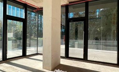 Local Comercial en Arriendo en Boulevard Cerro El Plomo Nueva Las Condes