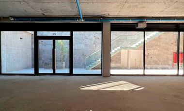 Local Comercial en Arriendo en Nueva Las Condes . Cerro El Plomo