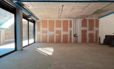 Local Comercial en Arriendo en Nueva Las Condes . Cerro El Plomo