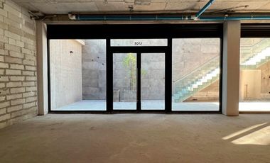 Local Comercial en Arriendo en Nueva Las Condes . Cerro El Plomo