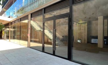 Local Comercial en Arriendo en Nueva Las Condes . Cerro El Plomo