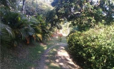 Maat vende Finca  Villeta Salitre Negro 12.000mtrs $1.050 Millones