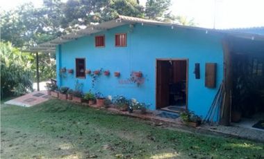 Maat vende Finca  Villeta Salitre Negro 12.000mtrs $1.050 Millones