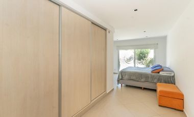 CASA EN VENTA EN LA HORQUETA DE 4 AMB