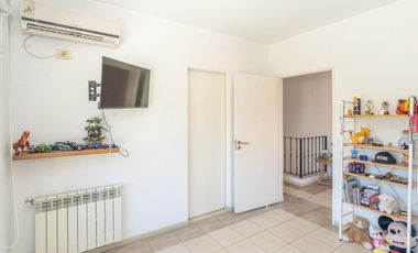 CASA EN VENTA EN LA HORQUETA DE 4 AMB