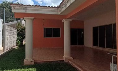 Entrega inmediata| UNA PLANTA| 3 recámaras| Zona la ceiba