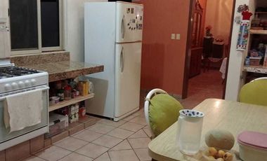 Entrega inmediata| UNA PLANTA| 3 recámaras| Zona la ceiba