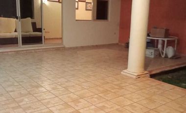 Entrega inmediata| UNA PLANTA| 3 recámaras| Zona la ceiba