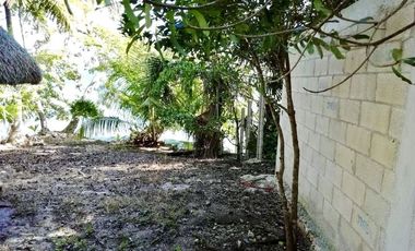 Se vende terreno en Bacalar con frente de laguna.