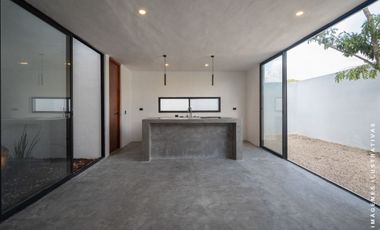 Casa en venta en Merida Conkal en privada con 3 recamaras