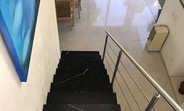 LINDA CASA EN BURGOS BUGAMBILIAS