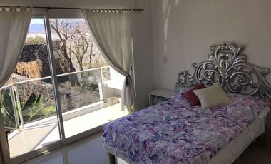 LINDA CASA EN BURGOS BUGAMBILIAS