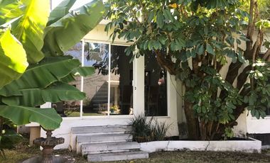 LINDA CASA EN BURGOS BUGAMBILIAS