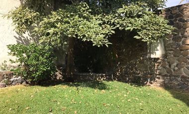 LINDA CASA EN BURGOS BUGAMBILIAS