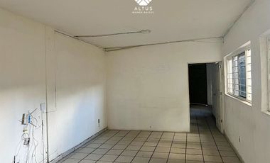 Bodega Uso Comercial o Industrial en Tlaquepaque