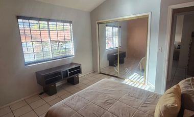 AMPLIA CASA EN VENTA EN ROSARITO