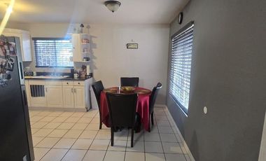 AMPLIA CASA EN VENTA EN ROSARITO
