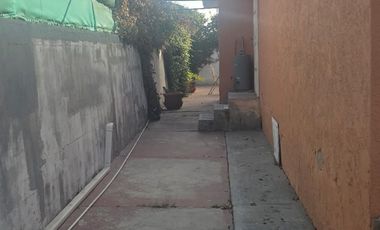 AMPLIA CASA EN VENTA EN ROSARITO