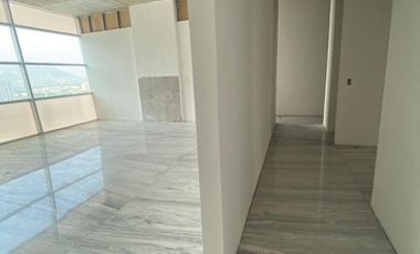 Amplia oficina semi acondicionada en Venta de 378m2 edificio en Valle Oriente