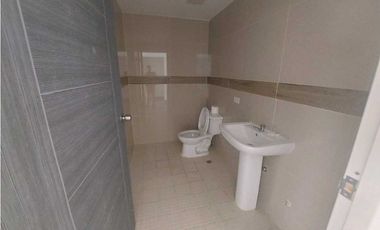 ALQUILER LOCAL VIA BRASIL A PASOS DE VIA ESPAÑA