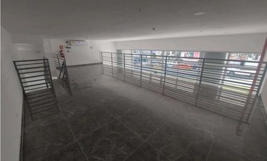 ALQUILER LOCAL VIA BRASIL A PASOS DE VIA ESPAÑA