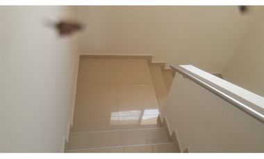 SE ALQUILA CASA EN COSTA VERDE