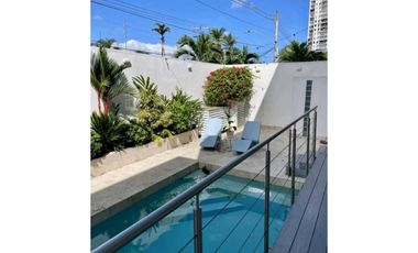 ALQUILER CASA EN ALTOS DEL GOLF 500 MT2 YM