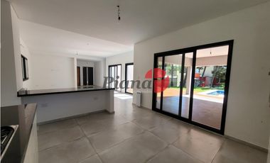 Casa en Venta - Zona Norte - A estrenar - Calidad de Construcción