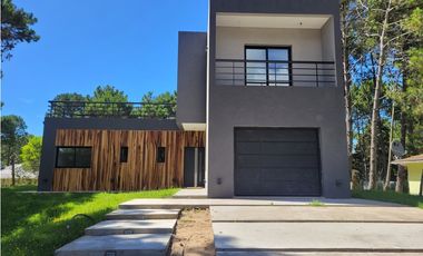 Casa en Venta - Zona Norte - A estrenar - Calidad de Construcción