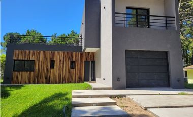Casa en Venta - Zona Norte - A estrenar - Calidad de Construcción