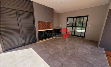 Casa en Venta - Zona Norte - A estrenar - Calidad de Construcción