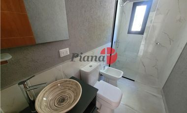 Casa en Venta - Zona Norte - A estrenar - Calidad de Construcción