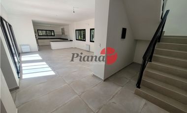 Casa en Venta - Zona Norte - A estrenar - Calidad de Construcción