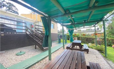 CABAÑAS CON PILETA CLIMATIZADA Y PARQUE