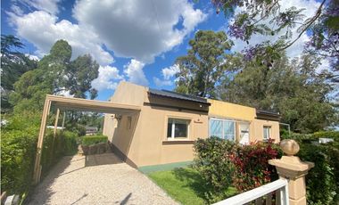 CABAÑAS CON PILETA CLIMATIZADA Y PARQUE
