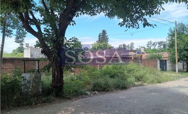 CASA QUINTA EN PONTEVEDRA Calle: Muñiz Nº 4265 esq Giachino