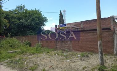 CASA QUINTA EN PONTEVEDRA Calle: Muñiz Nº 4265 esq Giachino