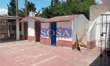 CASA QUINTA EN PONTEVEDRA Calle: Muñiz Nº 4265 esq Giachino