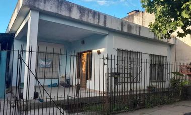 Casa en venta en Berazategui Este
