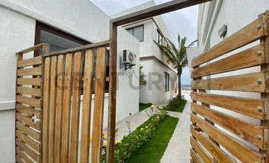 VENTA CASA EN URB. CUMBRES DE AYANGUE CON SUITE INDEPENDIENTE VerV