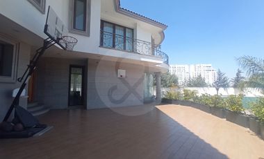 Casa en renta en Hacienda de las Palmas