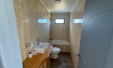 Se vende Parcela con casa estilo Mediterránea