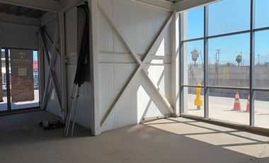 ARRIENDO Local Comercial 68,82 m2 Av. La Montaña, Lampa