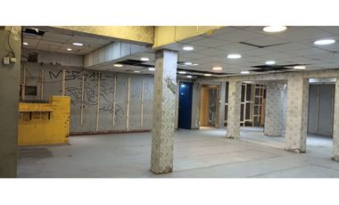 ARRIENDO Local Comercial 182 m2, Gran Avenida