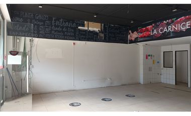 ARRIENDO Local Comercial 118,11 m², Strip Center, La Dehesa