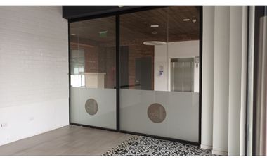 ARRIENDO Local Comercial 35,36 m², Strip Center, La Dehesa